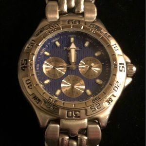 FOSSIL BLUE 100 METER WATER RESISTANT ANALOG WATCH FACE DIAMETER 1 3/4 INCHES